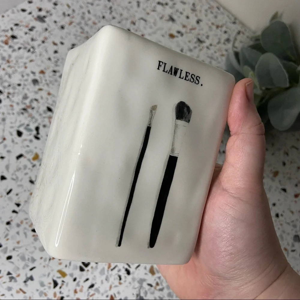 FLAWLESS Makeup Storage Ceramic Brush Collectible Bathroom Home Decor - Picture 2 of 9